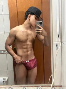 _TaylorBlack Boy fitness for U Hình 7