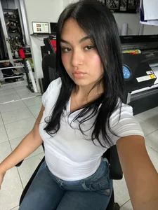 Isa-Gomezz Public Pic 5