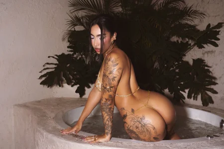 Golden Goddess👑 de Kali-hill  Imagens