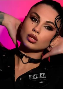 Public od EmmaCutem  snímek