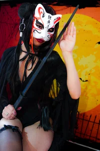 tatty_wilsonの💋 Warming up for a wicked Halloween night 🔥の 6枚の写真