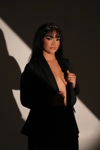 🖤Do you like the executive style? It looks good on me, don't you think?🖤 de sasha_riverss  4 photos