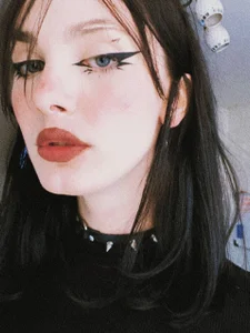 Alice__Aris Public Pic 8