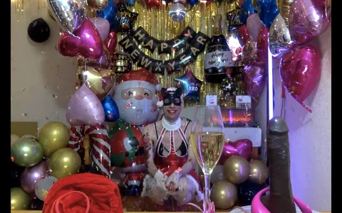 HandsomeAlfie Happy New Year!🎅2026 🎁🥂🎉❤️💚💜 Pic 7