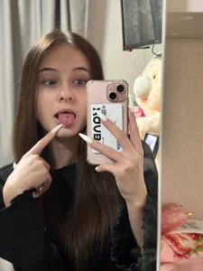 Cutie face de VikaPeace  3 Imagens