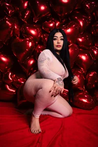 MeganStar__ Valentine's Day Pic 3