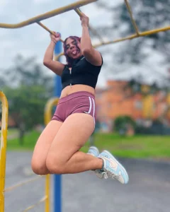 nicky_andcamil WELCOME APHRIL Pic 2