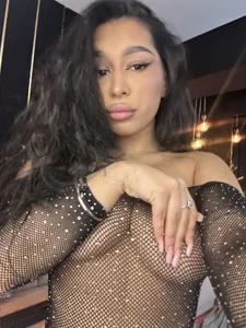 CherrieTeen Livin' la Vida Loca Pic 3