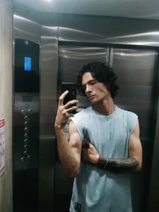 Skinny_Mac Public Pic 4