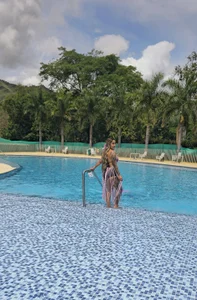 _Mia_Brunette_ 🌸 Gambar 7