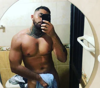 aronmiller404 Public  3. fénykép