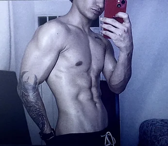 Aaronsexroom Ahhh Pic 2