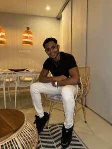 daikokuten_ THE BRUNETTE OF YOURS DREAMS Foto 2