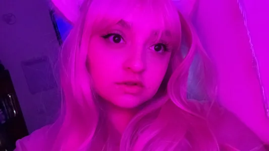 aliceayres797 Public Pic 3