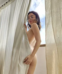 anietorres come and spy on anie Pic