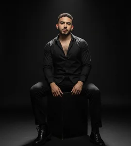 adamhairy Elegante Pic 2