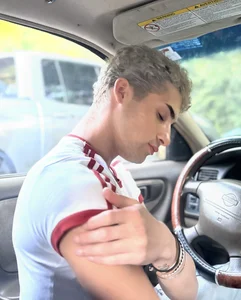 JULIANRAY Public Immagine  5