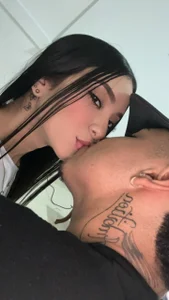 aaron_pamela01Public Bild