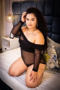 onyx_wild sexy in Black❤😈 Pic 3