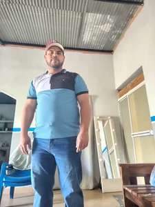 Harlowxx Public  4টি ছবি