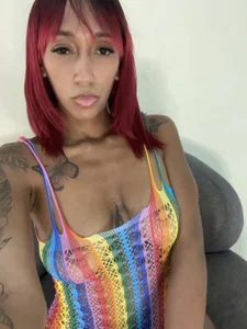 Zasha_Romero Bitch Εικόνα