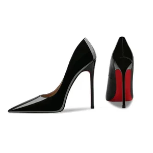 jiayao1999 我有的鞋子，你们可以定制你喜欢的内容。 টি ছবি