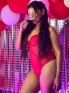 Wanda_Milf kullanıcısının Valentine's Day 2026 albümü -  fotoğraf