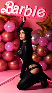 JESYSOZ23_ BARBIE DARK Pic 3