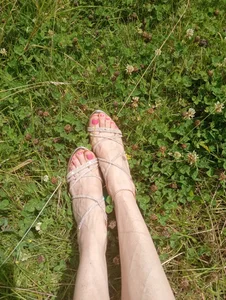 LeanaMaturee Do you like my legs in these heels? 👠😏 Only you are missing… Foto 5