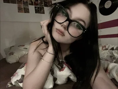 _blackcharm_'s XXX Nude Photo 3