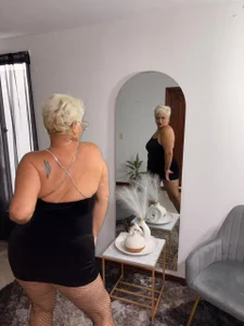 Lucy_Milf_68 sensual Pic 5