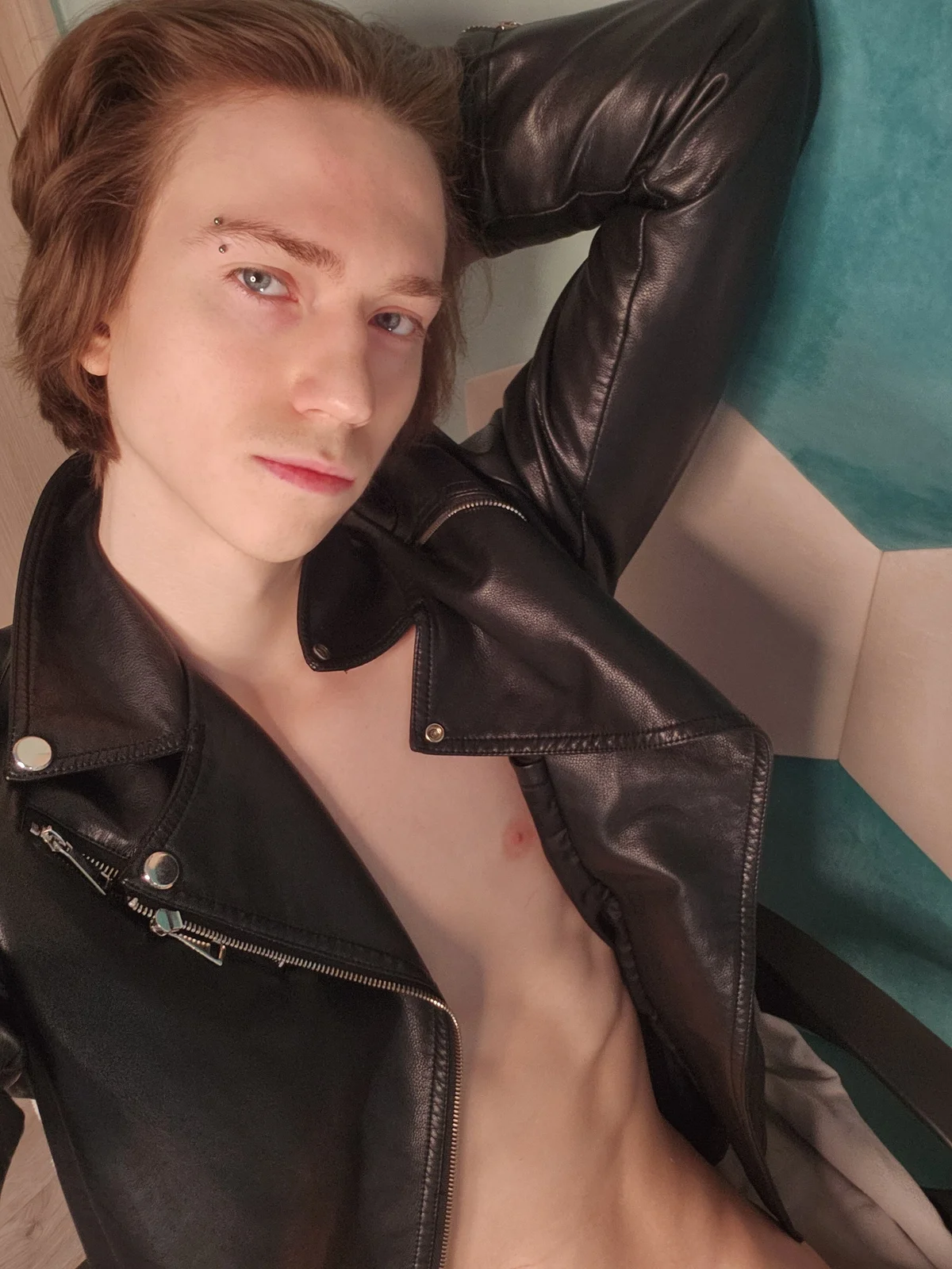 Трендове зображення  7929 ares_pallini