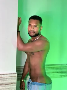 Faider_Monsのhot boyの 3枚の写真