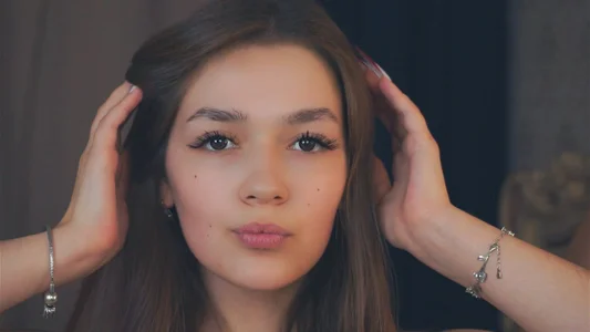 Bella's face