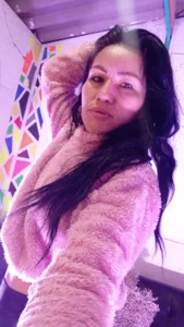 🖤 Sweet face, naughty mind. 😈 de Victoria-eloit  2 photos