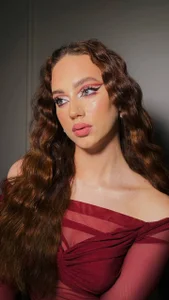 StacyWatts makeup Background Pic 2