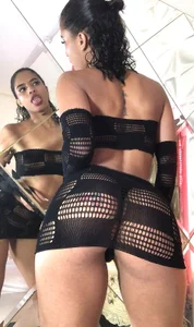 Zdjęcia AnahisBennett Mesh lingerie!: 