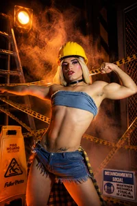 Emily_Castillo_1 The Ultimate Fantasy Foto 2