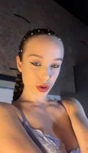 EllyMays 😯🩵 Pic