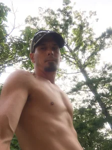 Slim-N-Sexy Public Pic 2