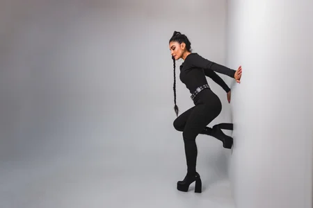 Holly_Brensonexx_ I can be a sexy spy !!! Foto