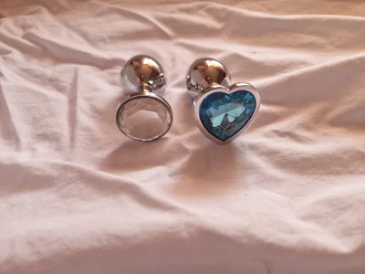 franceska_blueのAnal toys 2025 update lolの 2枚の写真