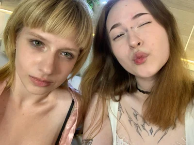 ❤️Mia and Eva❤️ od LoretteSiminski  5 snímek