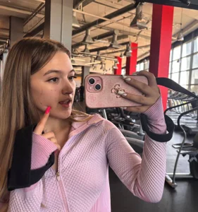 sparkusha gym romance Foto