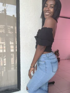 caryn_johnson casual pics!🥰  5টি ছবি