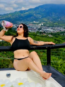 eva_rosse69 Having a relaxing time 🍃🌼 Immagine  7