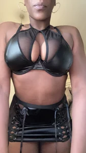 Risque_RhiannaX Public Hình