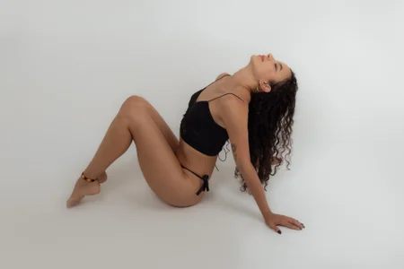 Luna_Claire Secrets in my lingerie Pic