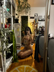 _laechle_s XXX nøgenfoto 2