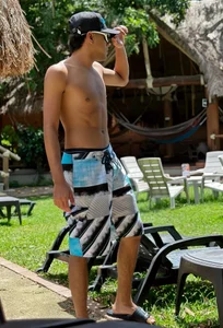 Public de Millan_DarkWood  3 photos